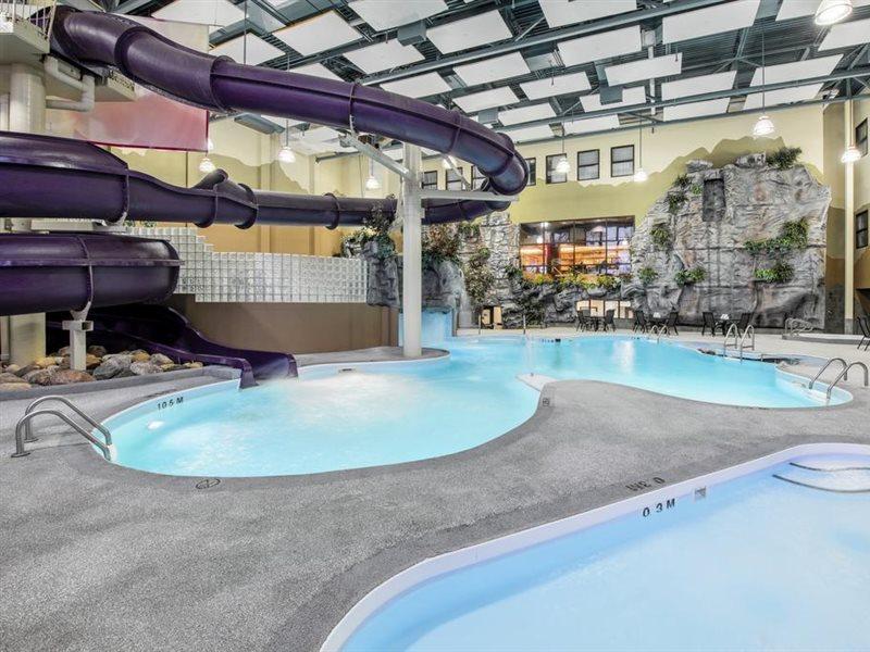 Clarion Hotel & Suites Виннипег Экстерьер фото