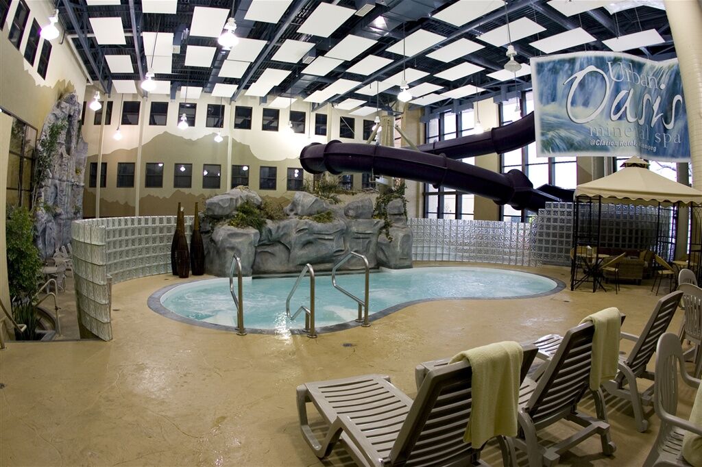 Clarion Hotel & Suites Виннипег Экстерьер фото